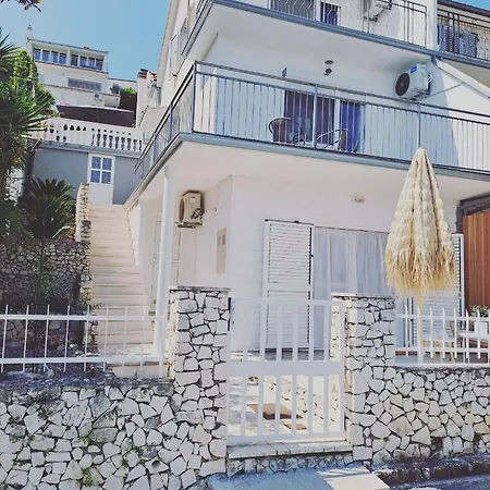 Ciovo Holiday home *